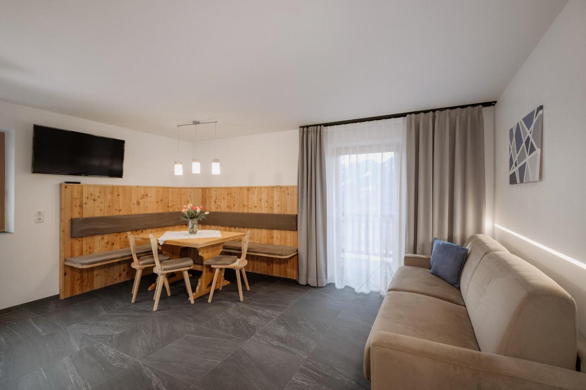 Vernalhof Apt Sunnaseit Sluderno Exterior foto
